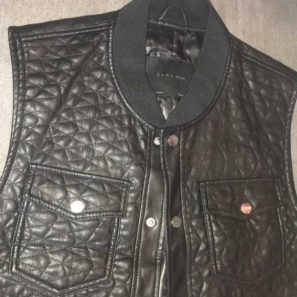 Black Vest - Picture 1 of 4